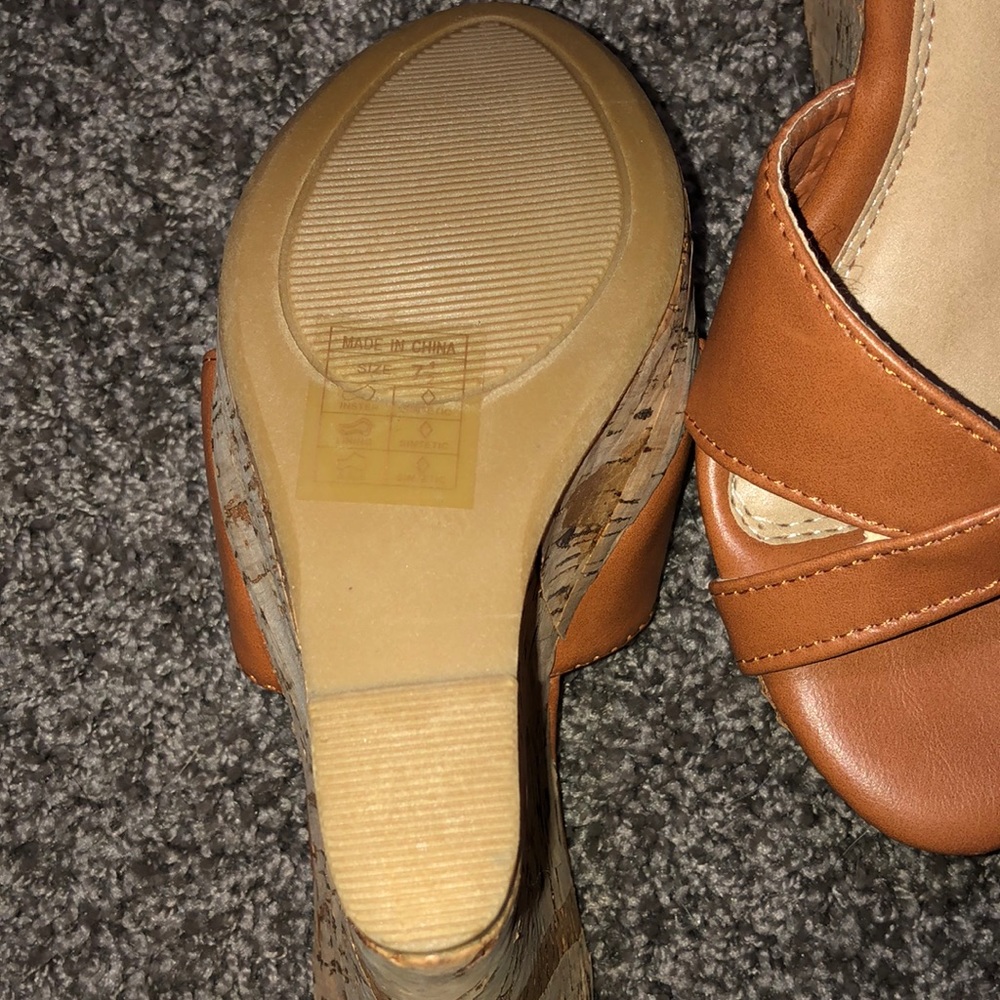 Wedge Sandals- NEW - Picture 3 of 3